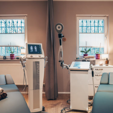 Tiefenwärme und Magentfeldtherapie – einzigartig in der Physiotherapiepraxis Rico Junghans in Aue, Bad-Schlema.